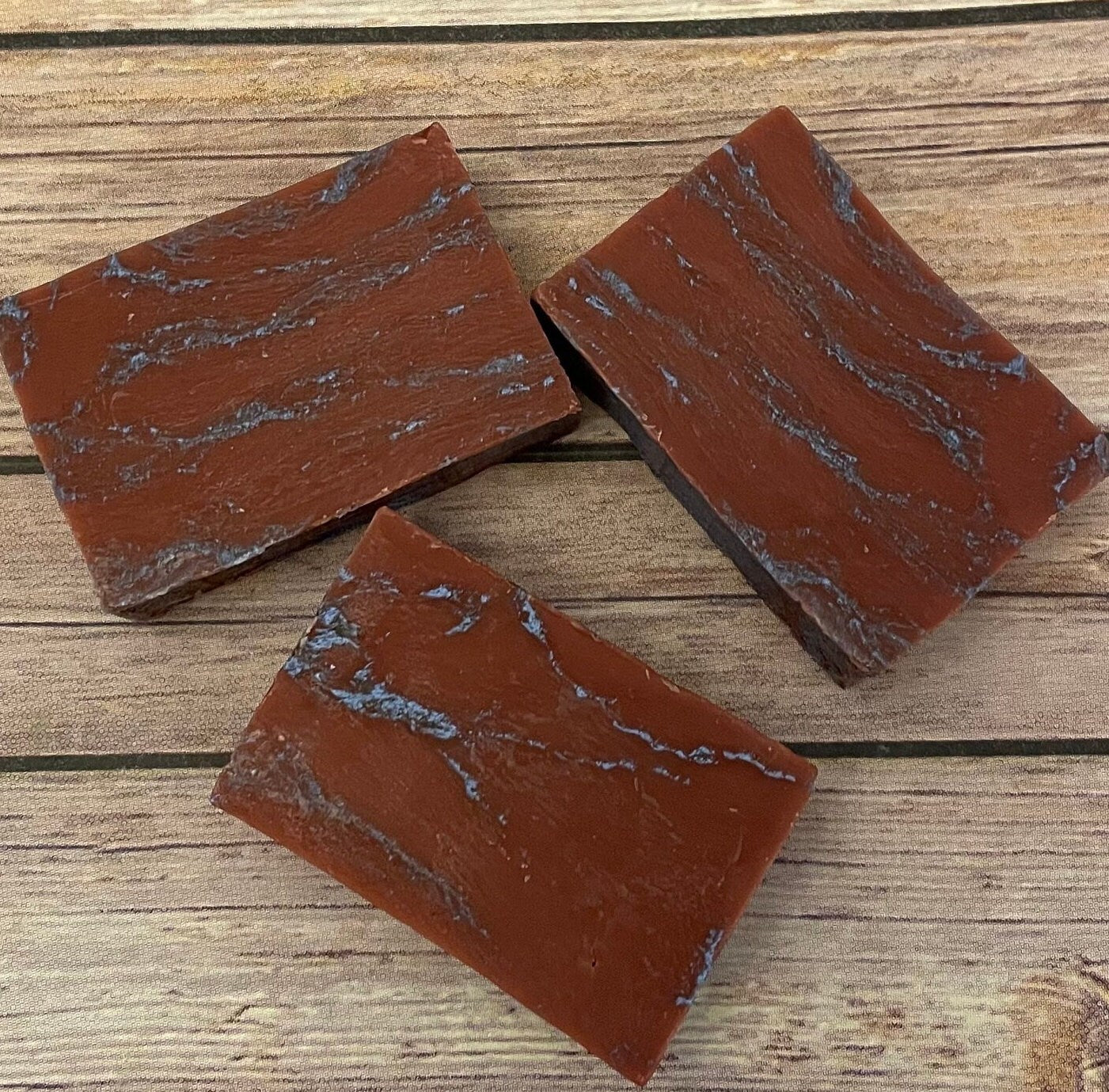 Ivy Creek Very Berry Soap - Handcrafted Cold Process Soap Bar with Coconut Oil, Olive Oil, Shea Butter, and All-Natural Ingredients, 4 oz
